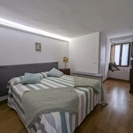 Dei Leoni - 50 Mt Dalla Basilica Di San Francesco 아파트