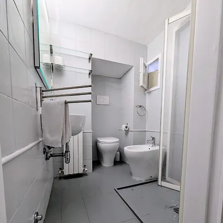 아파트 Dei Leoni - 50 Mt Dalla Basilica Di San Francesco