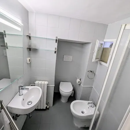 아파트 Dei Leoni - 50 Mt Dalla Basilica Di San Francesco *