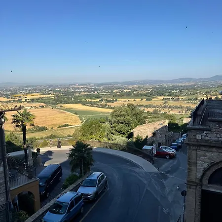 Dei Leoni - 50 Mt Dalla Basilica Di San Francesco Apartment *