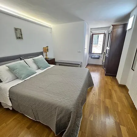 Dei Leoni - 50 Mt Dalla Basilica Di San Francesco Apartment Assisi