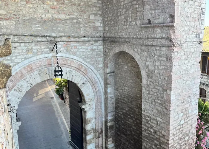 Apartman Dei Leoni - 50 Mt Dalla Basilica Di San Francesco Assisi